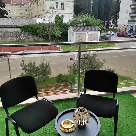 Apartment Dionis Centar *